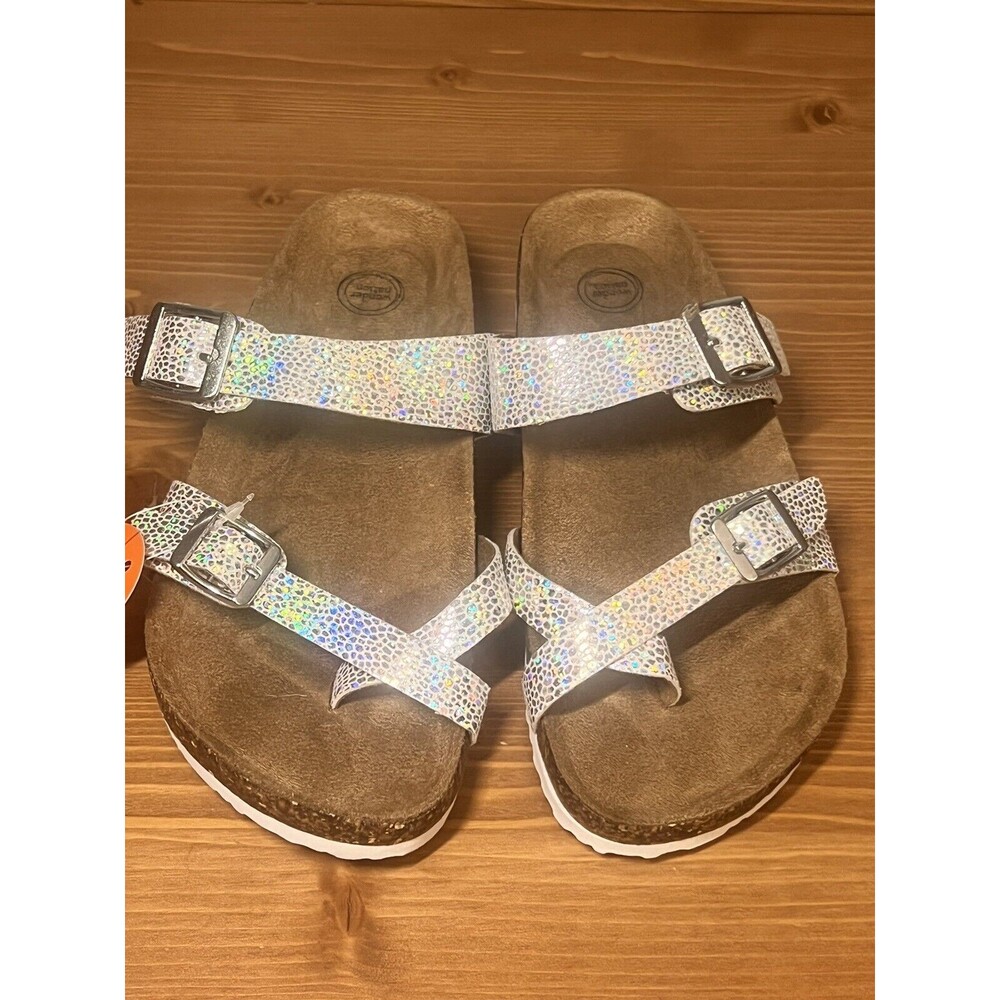 Wonder Nation Girls Silver Iridescent Footbed Thong Sandal 6